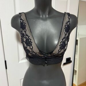 Black Lace Deep V Bralette - Women Intimates